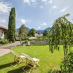 Ansitz Layshof Hauskapelle * Мерано
