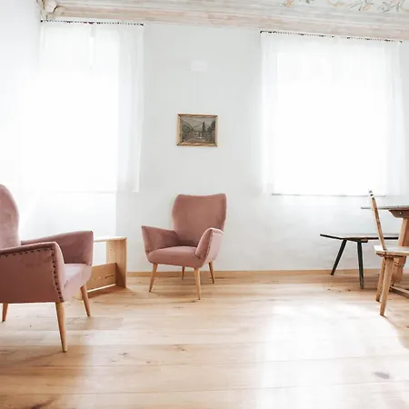 Ansitz Layshof Hauskapelle *