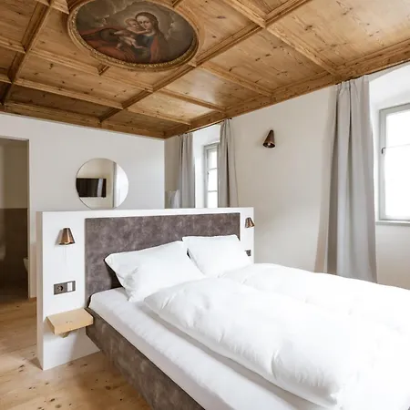Апартаменти Ansitz Layshof Hauskapelle *