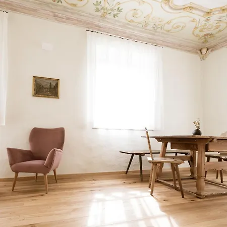 Ansitz Layshof Hauskapelle Апартаменти